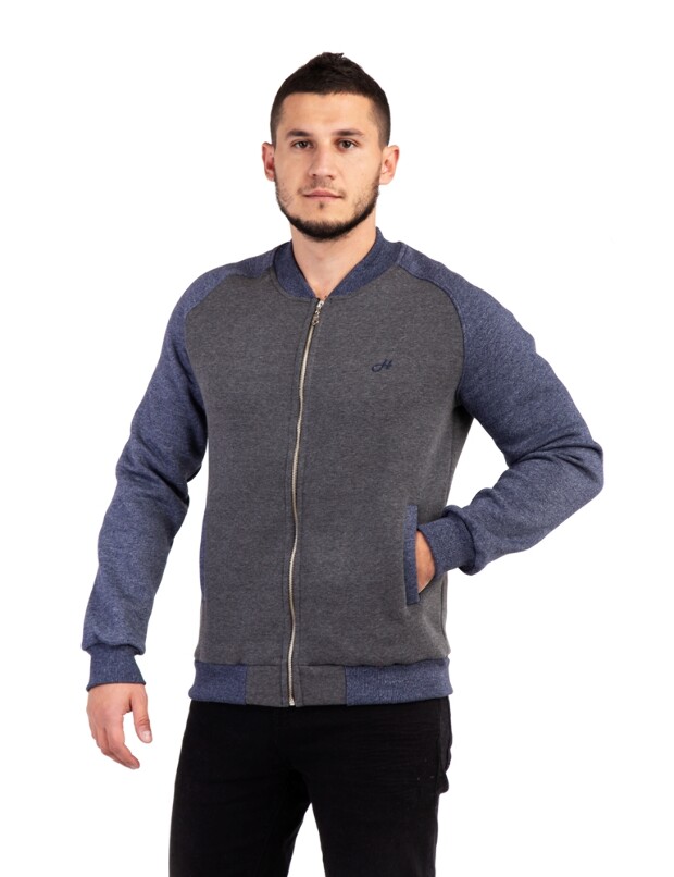 Бомбер с нашивкой tm hector 8452