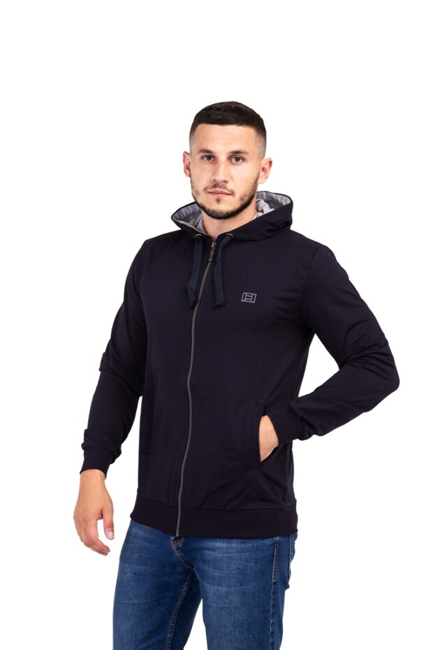 Однотонная кофта на молнии с капюшоном 3180
