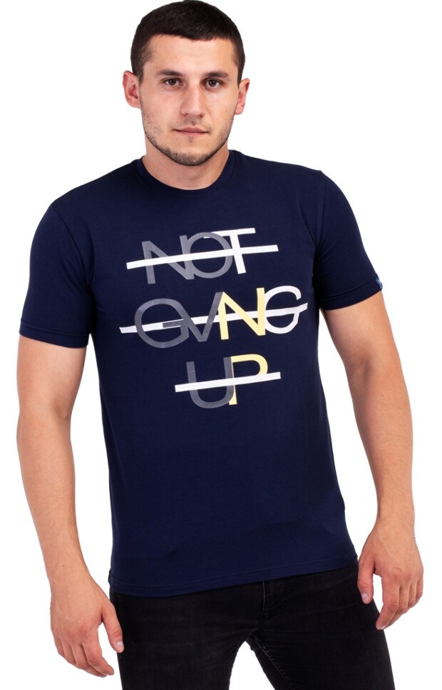 Футболка tm hector not giving up 7060