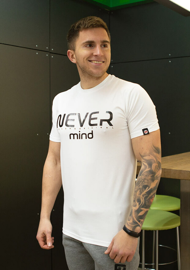 Футболка чоловіча never mind 22001