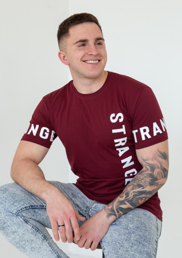 Футболка чоловіча strange 22004