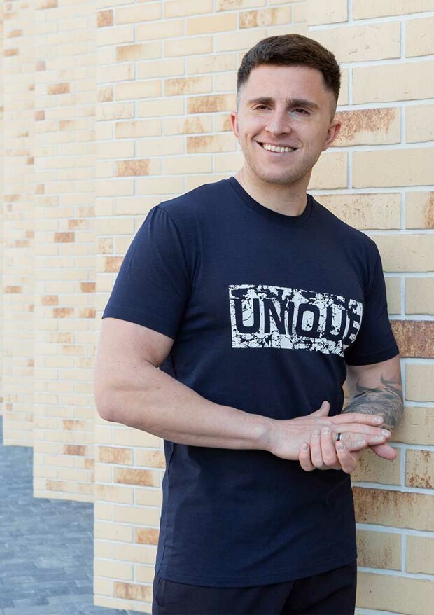 Футболка чоловіча з принтом unique 22023