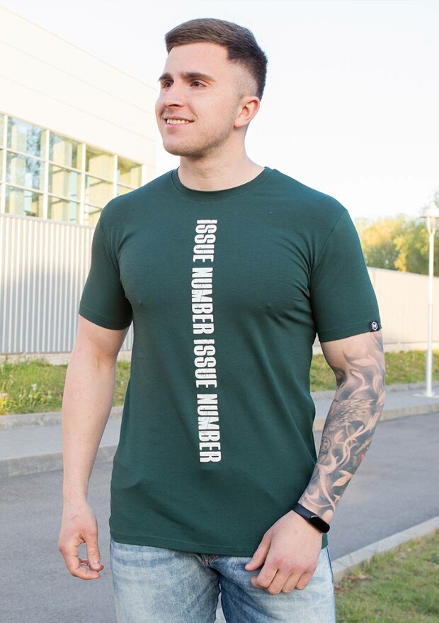 Футболка мужская с вертикальным принтом 22063