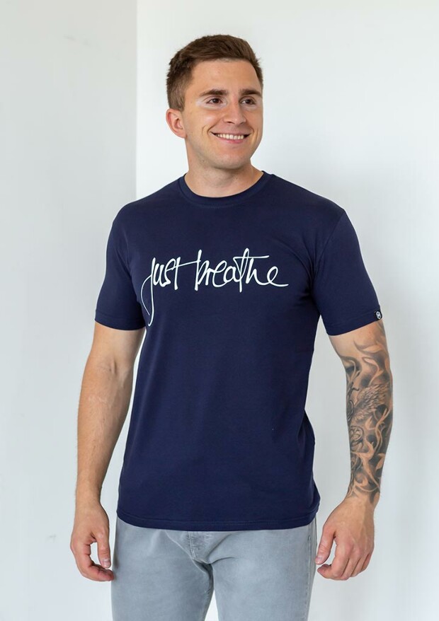 Чоловіча футболка just breathe 22079