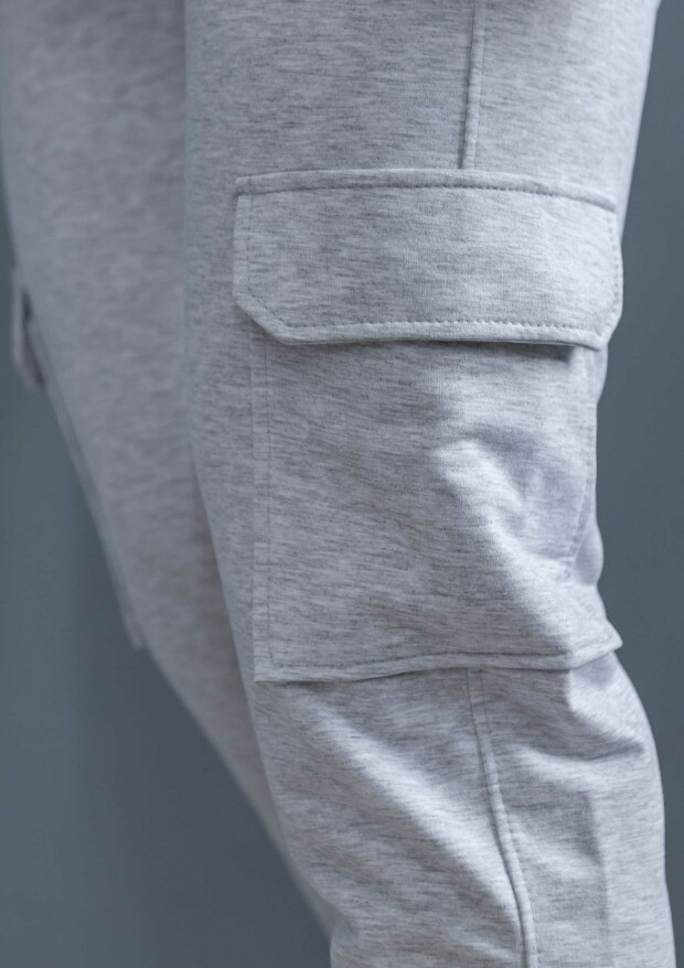 Спортивні штани з накладними кишенями 17458