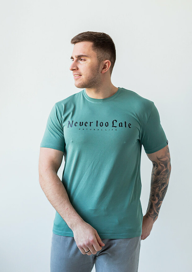 Чоловіча футболка never too late 40018
