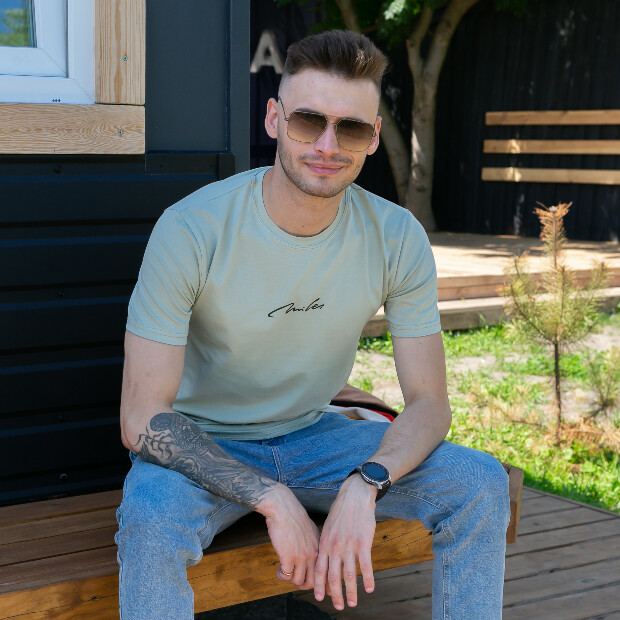 Чоловіча футболка miles 40049