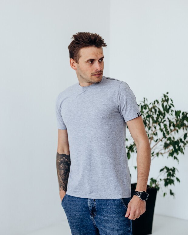 Чоловіча футболка belive in yourselt 40121