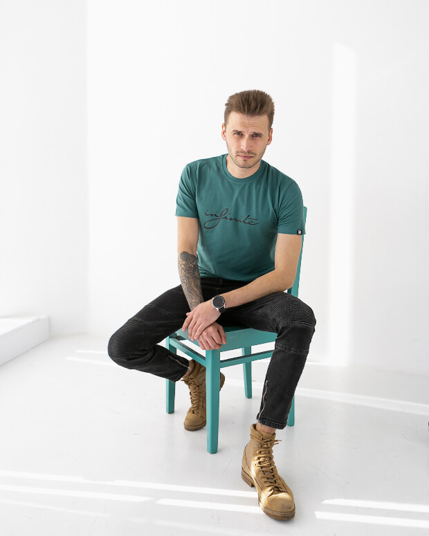 Чоловіча футболка infinite 40128