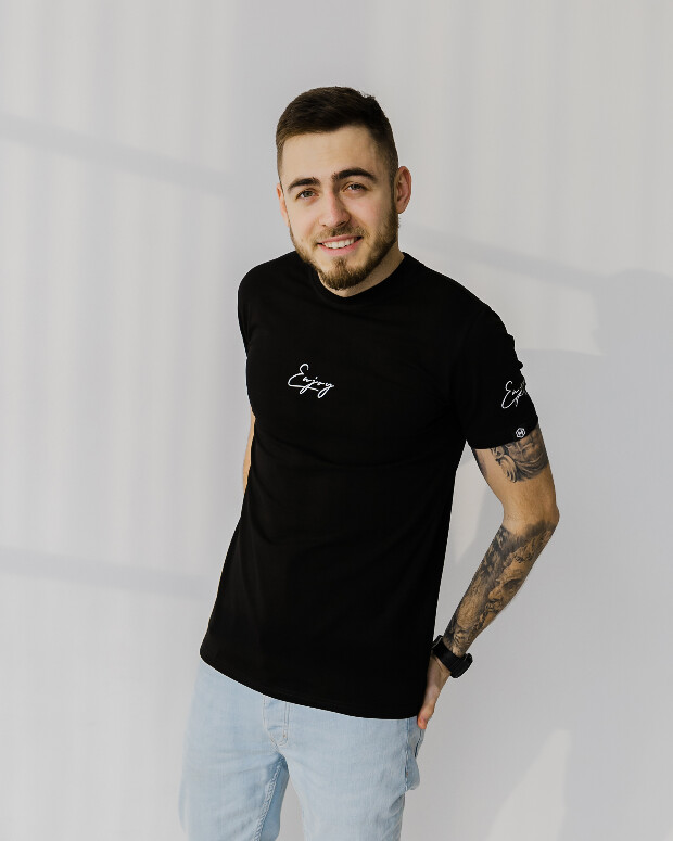 Чоловіча футболка enjoy 40157