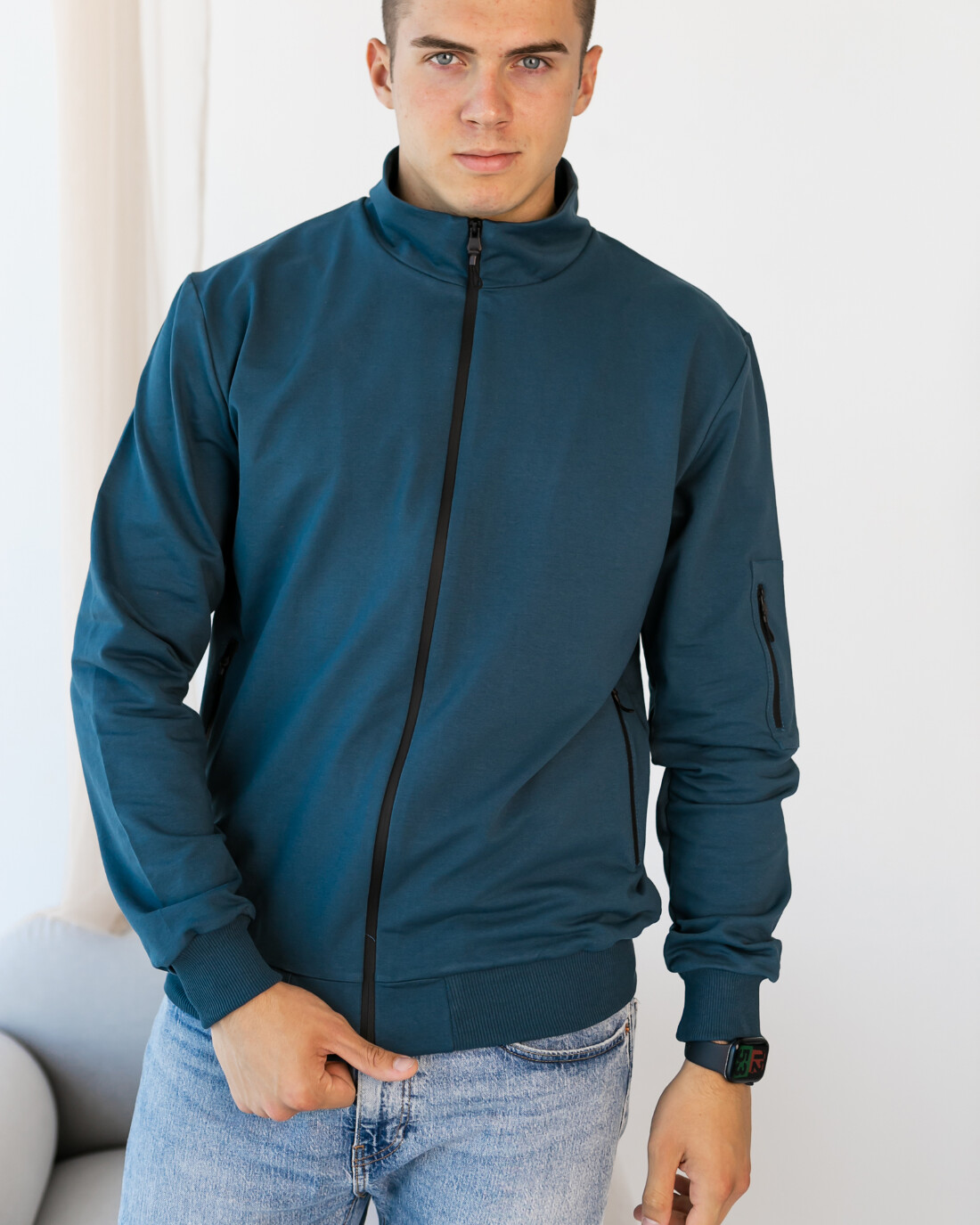 Чоловіча кофта на застібці без капюшона 17321