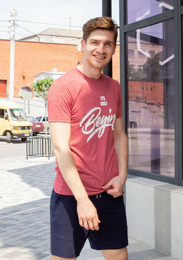 Мужская футболка begin 7070