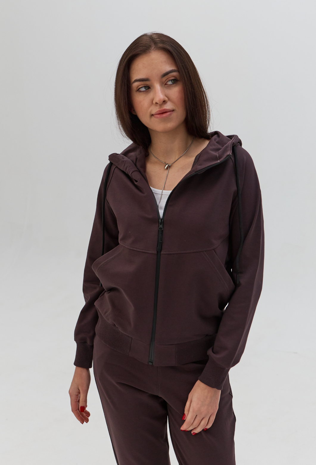 Женский спортивный костюм с кофтой на молнии 24083