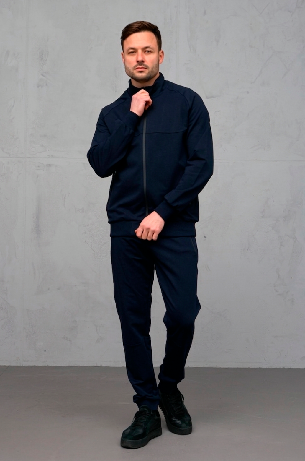 Спортивный костюм на молнии без капюшона 17419