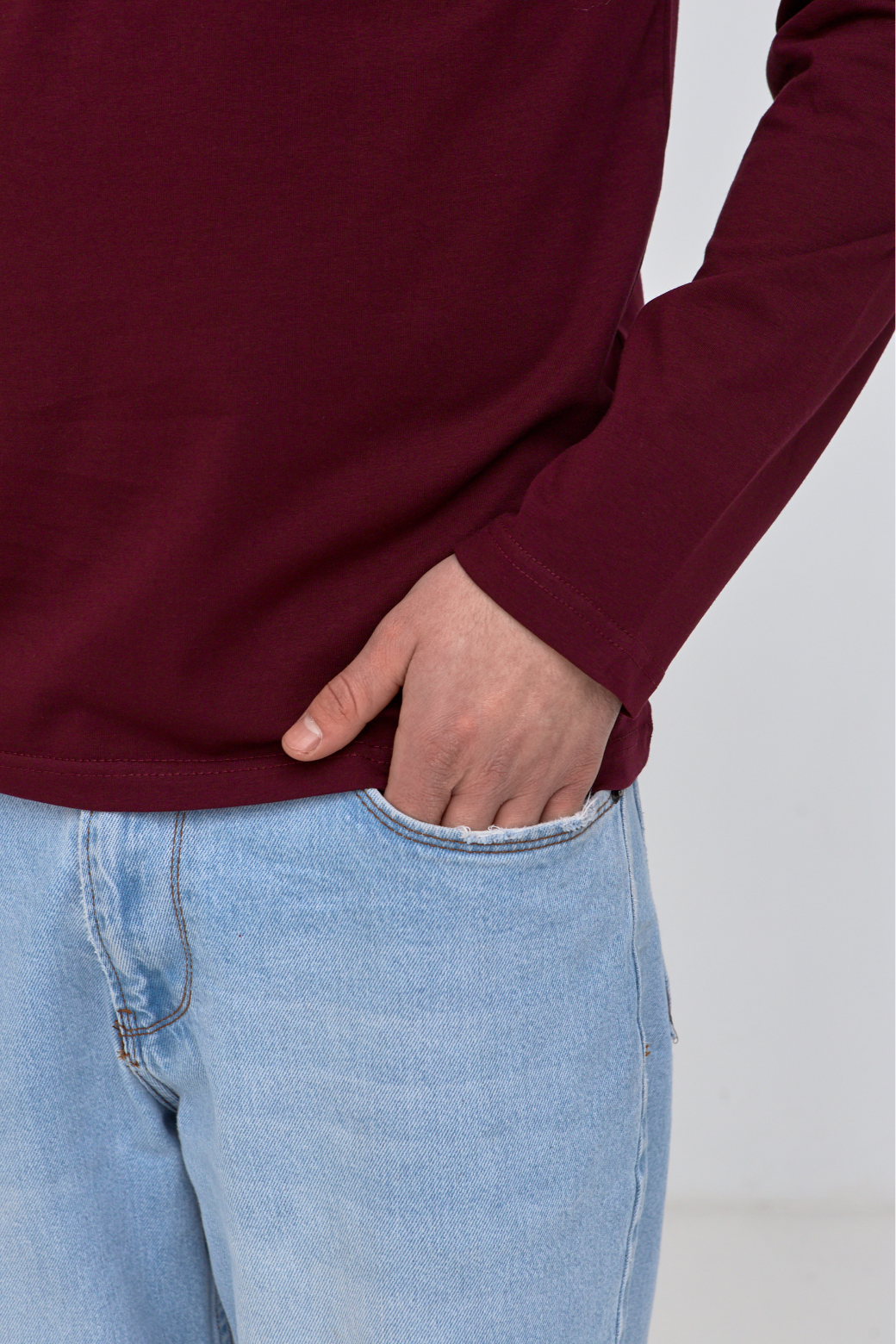 Чоловічий однотонний лонгслів 25100