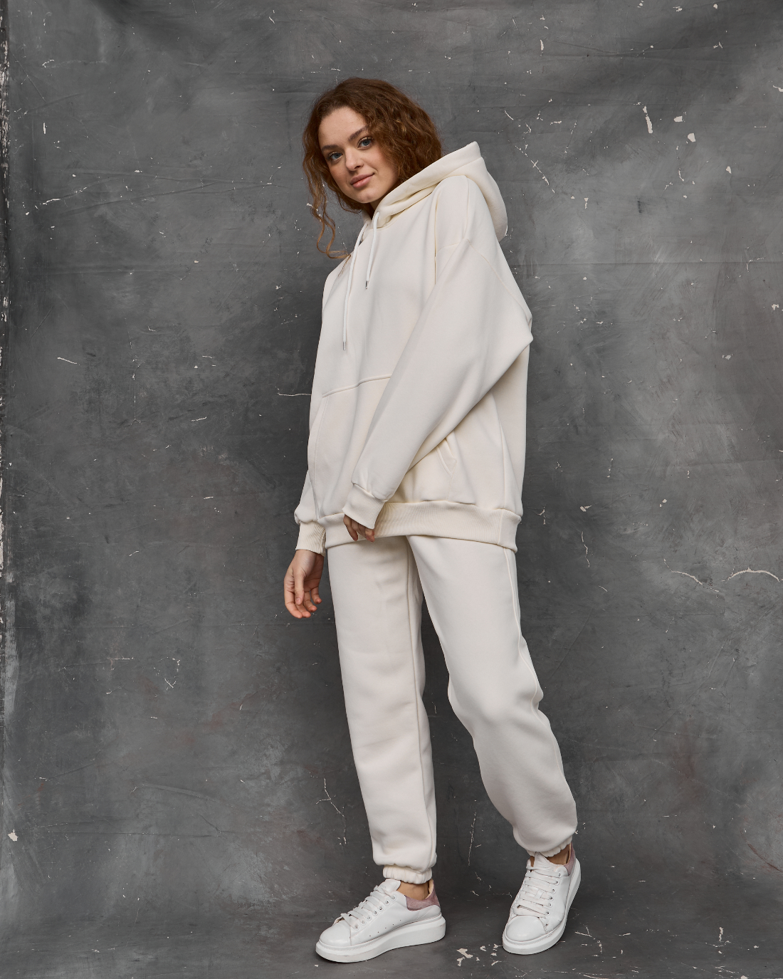 Теплый женский костюм oversize на манжетах-резинках Hector 24108