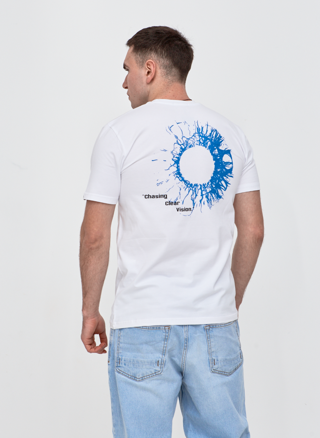 Стильна чоловіча футболка CHASING CLEAR VISION 42019