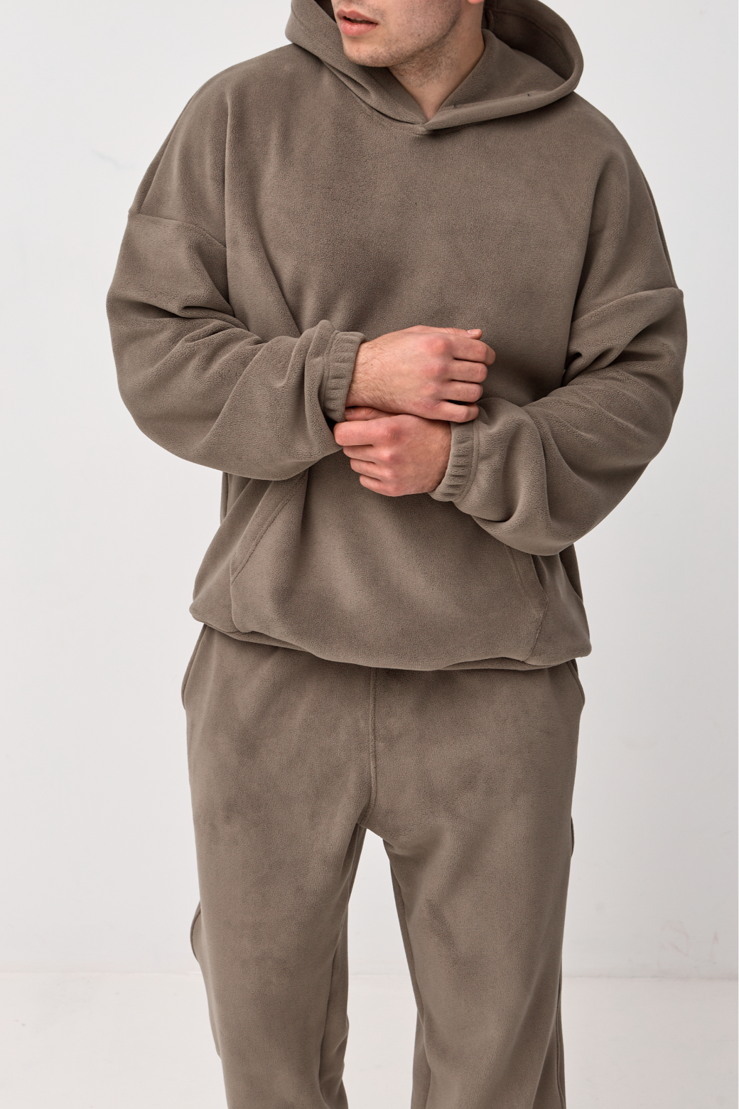 Флісовий oversize костюм з кишенями-кенгуру та євроманжетами 30591