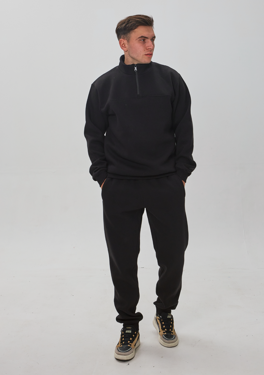 Теплый мужской костюм с воротником-стойкой и короткой застежкой 30593