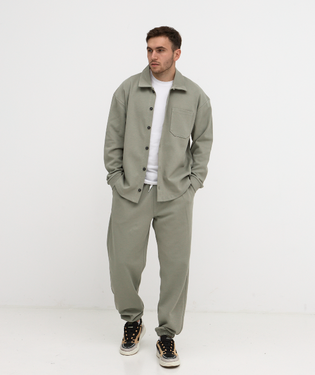 Чоловічий oversize костюм: рубашка з ґудзиками та штани на резинках 17436
