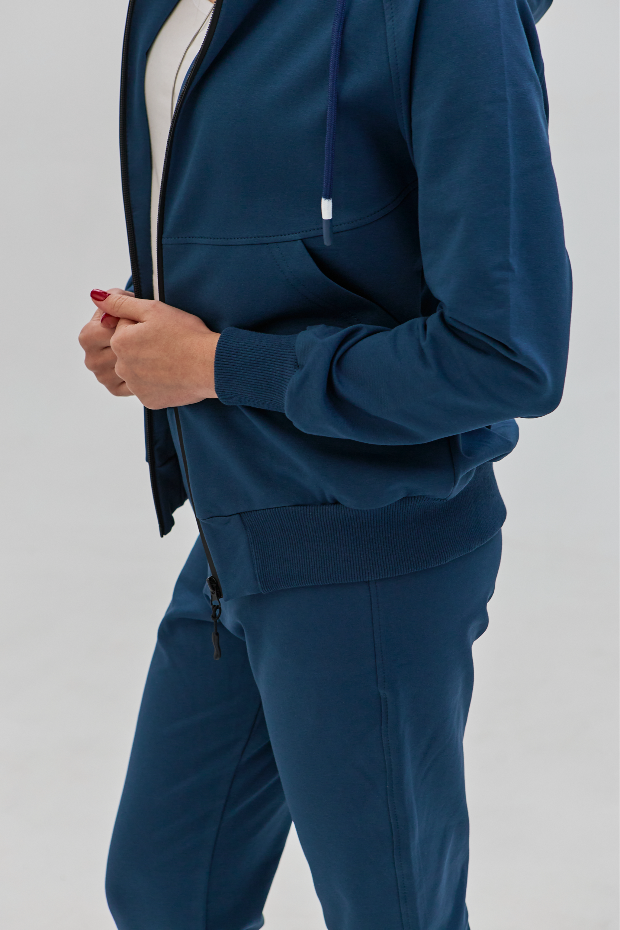 Женский спортивный костюм с кофтой на молнии 24083