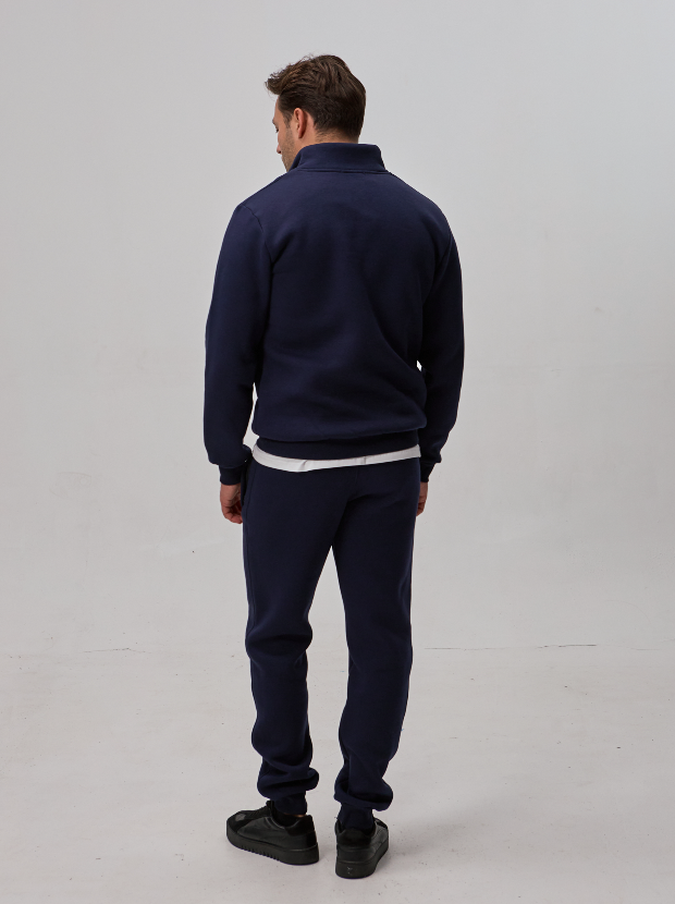 Теплий чоловічий костюм з коміром-стійкою та короткою застібкою 30593