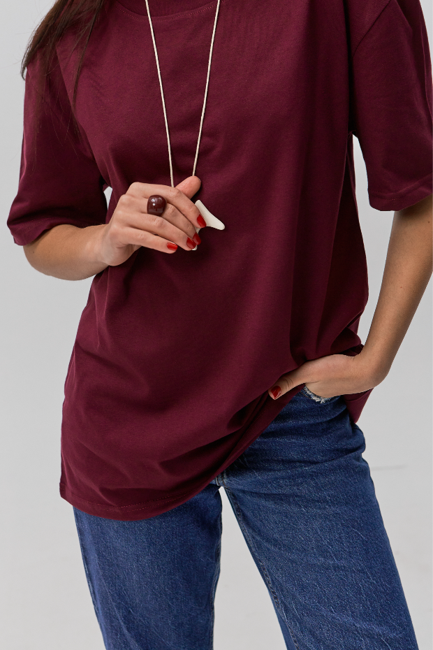 Жіноча футболка оверсайз з широкою горловиною 24570