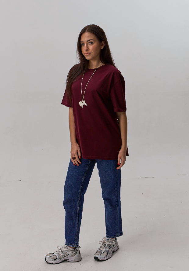 Жіноча футболка оверсайз з широкою горловиною 24570