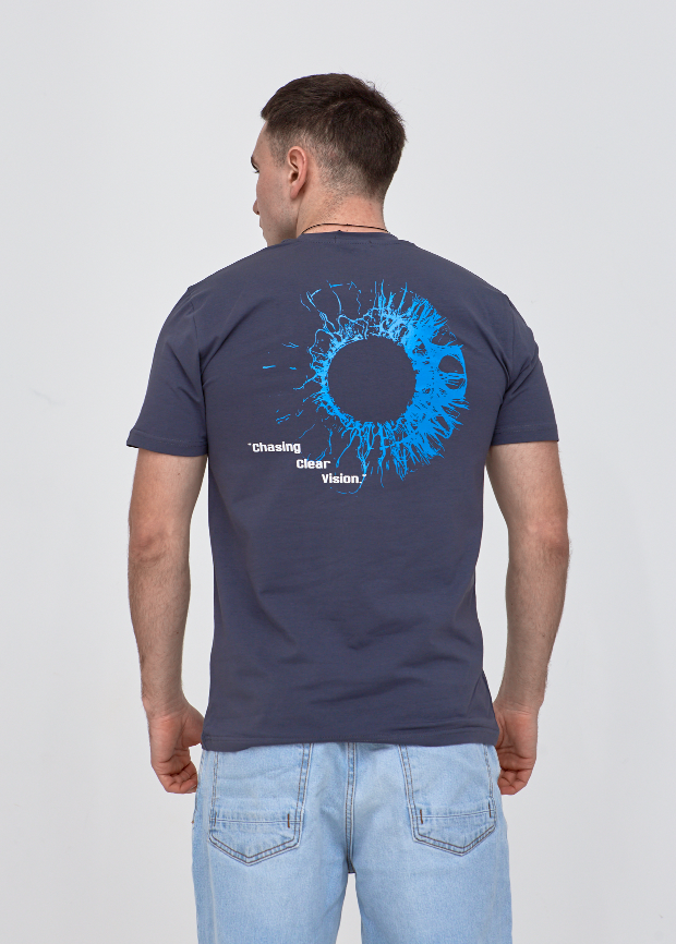 Стильна чоловіча футболка CHASING CLEAR VISION 42019