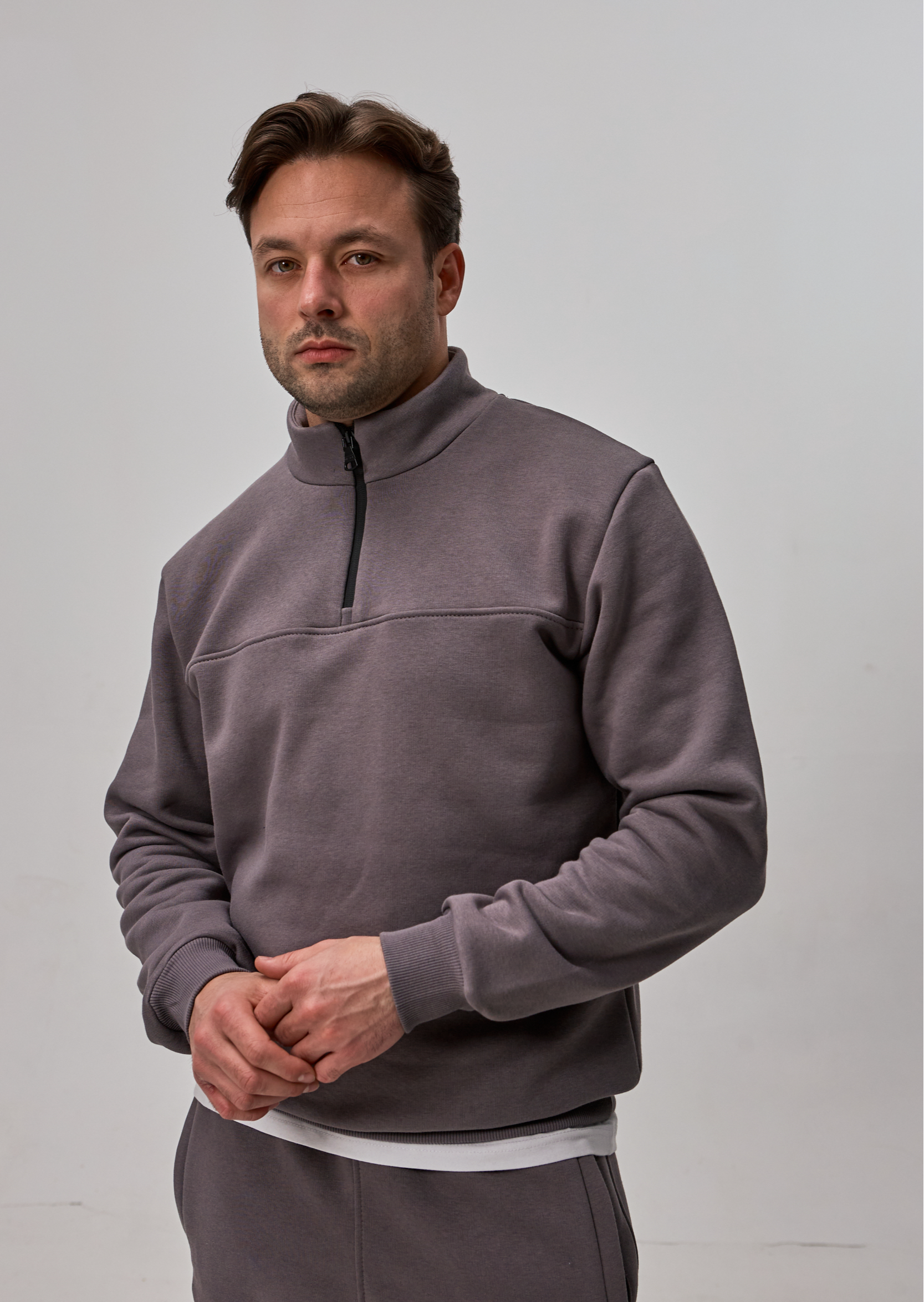 Теплый мужской костюм с воротником-стойкой и короткой застежкой 30593