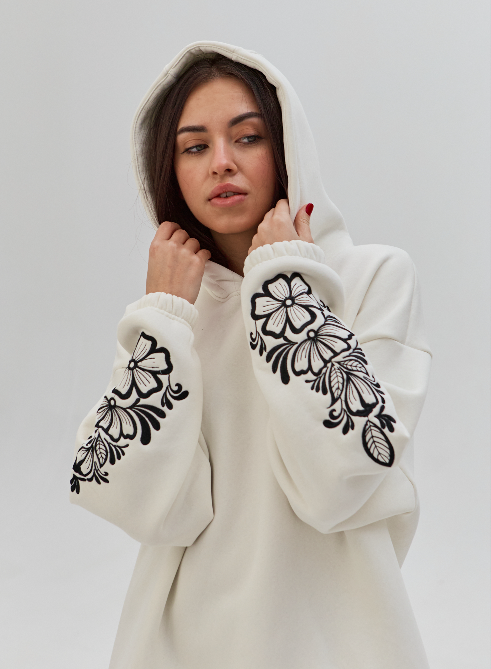 Толстовка жіноча oversize з красивою вишивкою Hector 24219