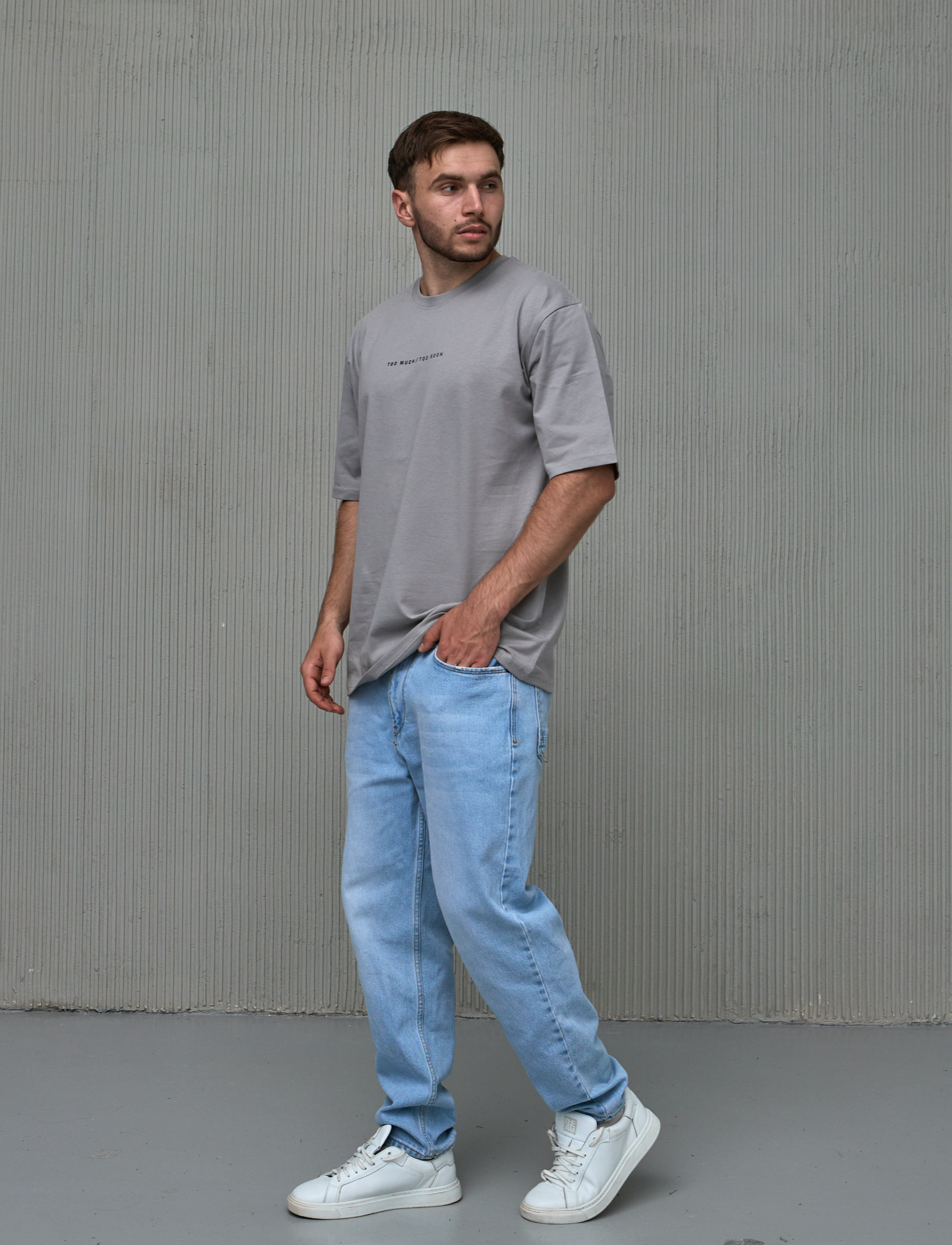 Футболка oversize з принтом TOO MUCH/TOO SOON Hector 40493
