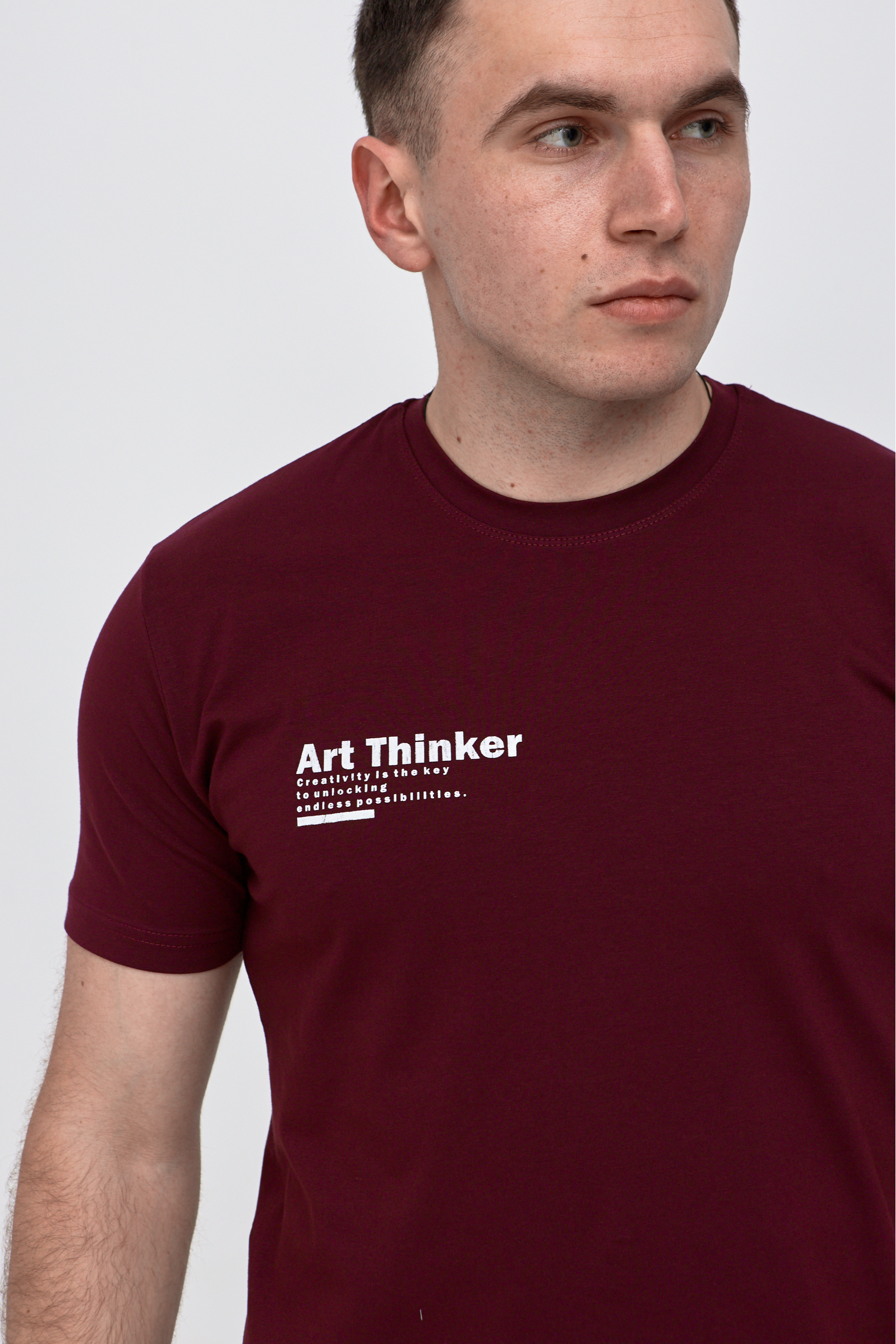 Футболка с аккуратным принтом ART THINKER 42024
