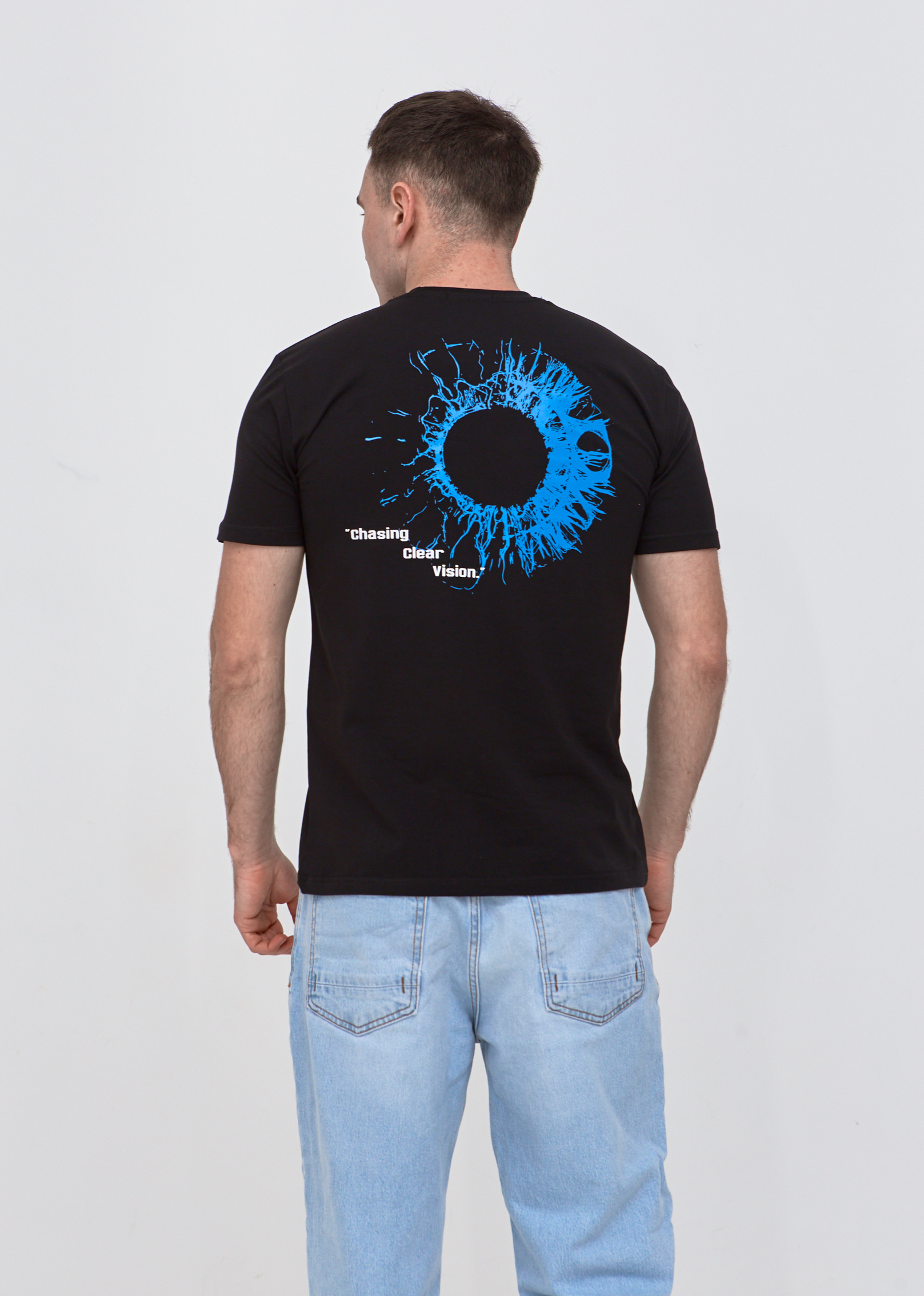 Стильна чоловіча футболка CHASING CLEAR VISION 42019