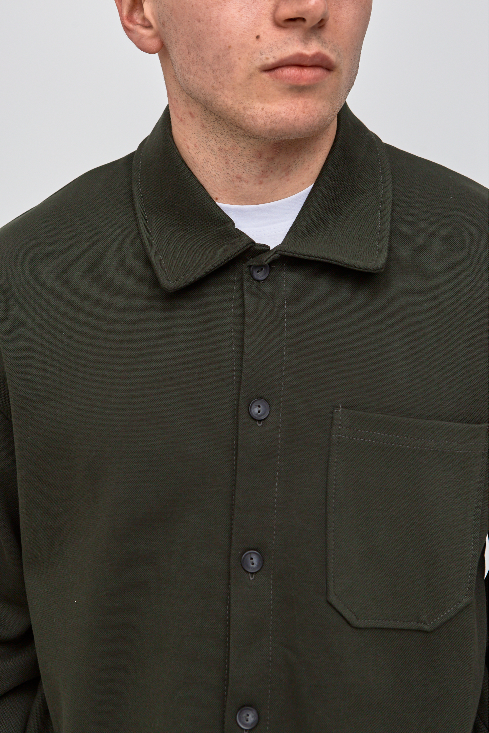 Чоловічий oversize костюм: рубашка з ґудзиками та штани на резинках 17436