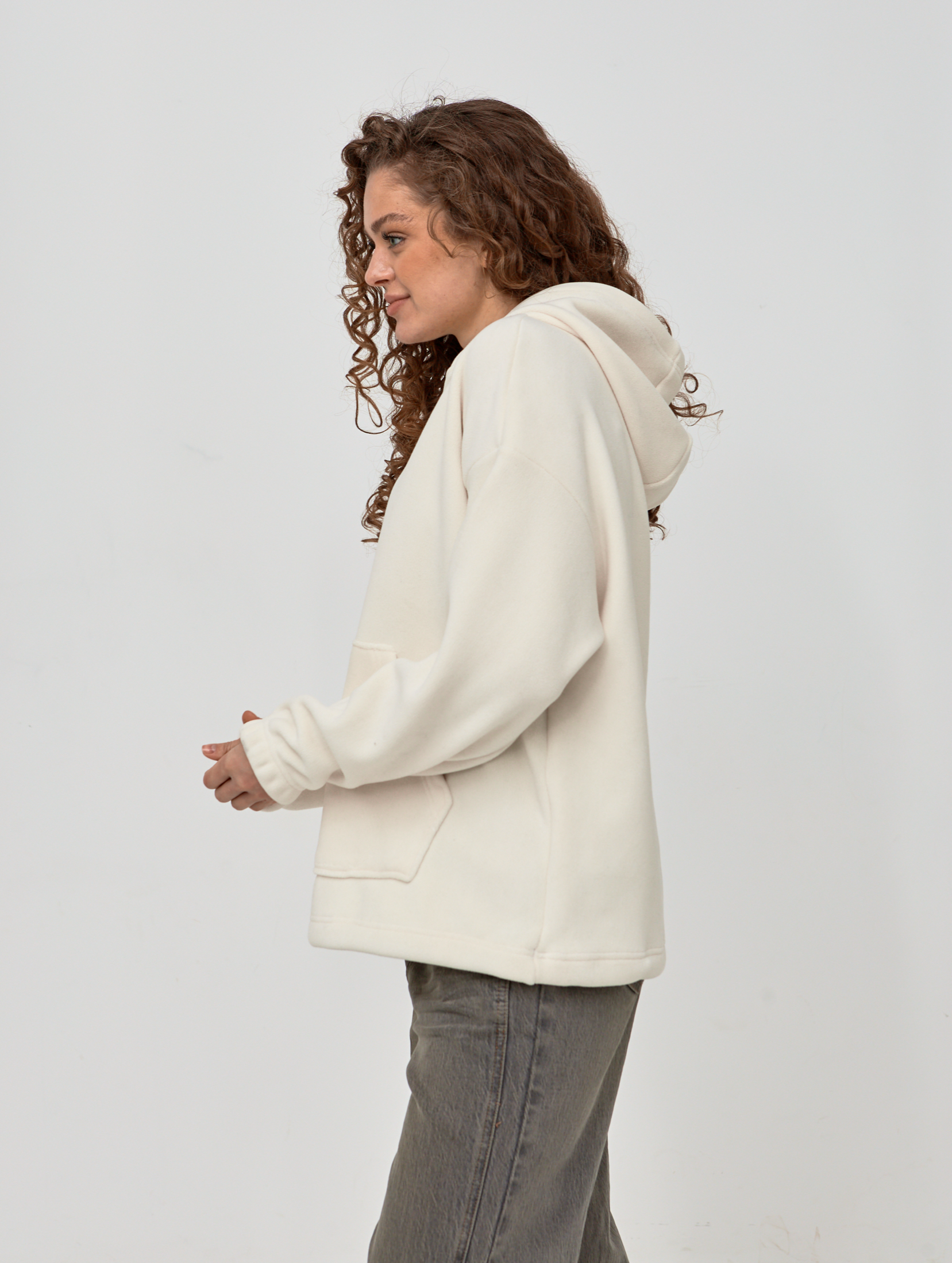 Тепла флісова толстовка зі спущеним плечем 24221