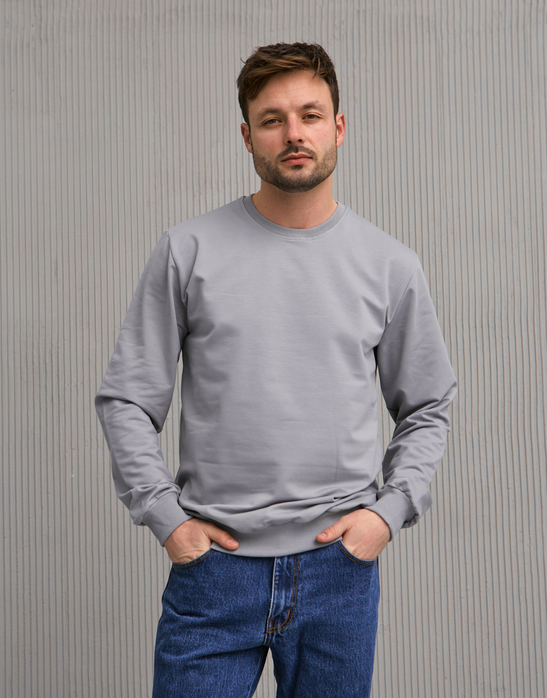 Однотонный мужской свитшот 17081