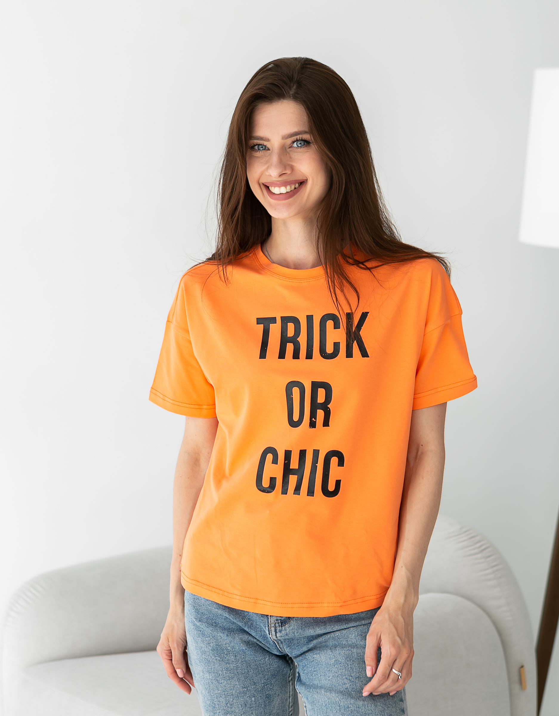 Женская футболка trick or chic 24537