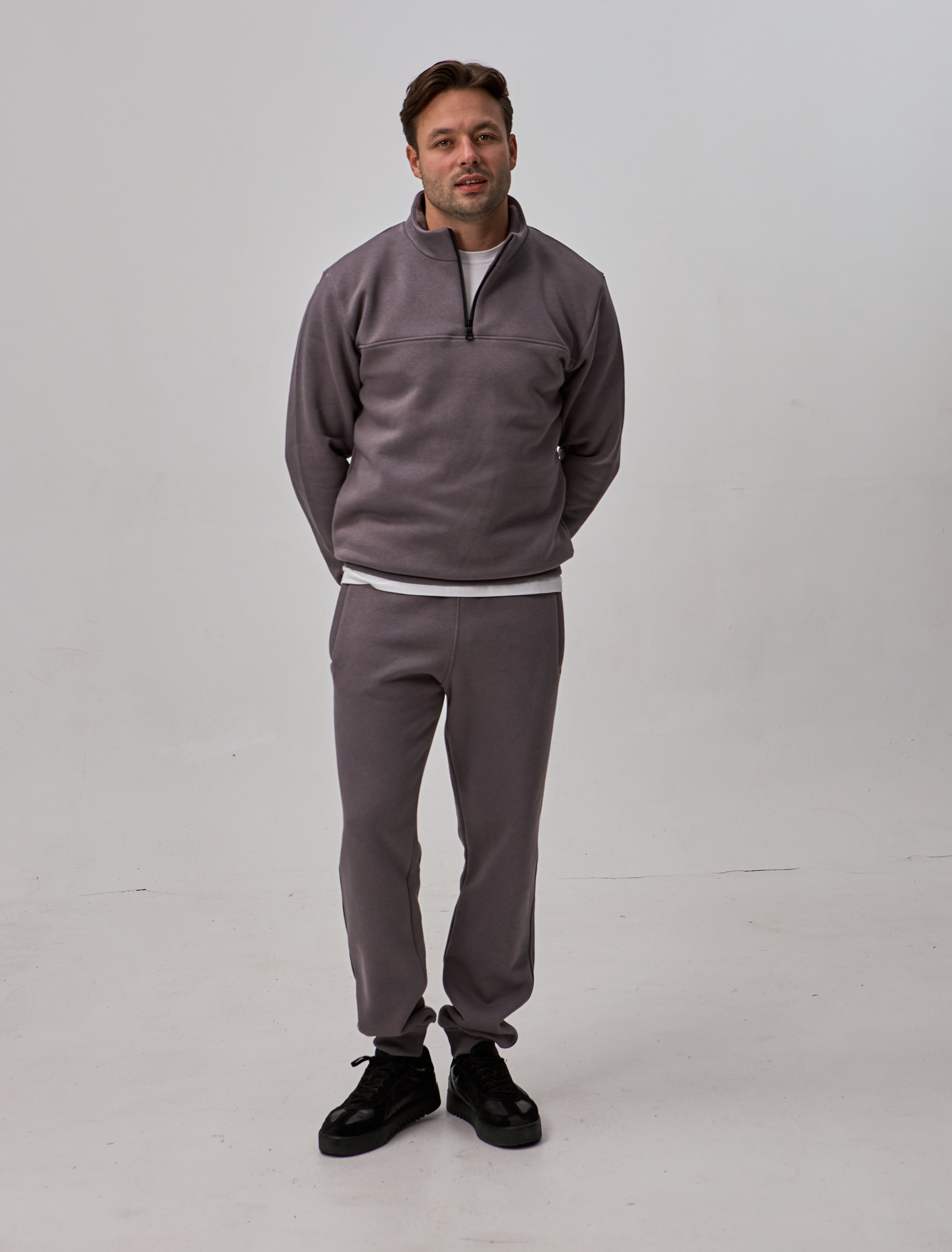 Теплый мужской костюм с воротником-стойкой и короткой застежкой 30593