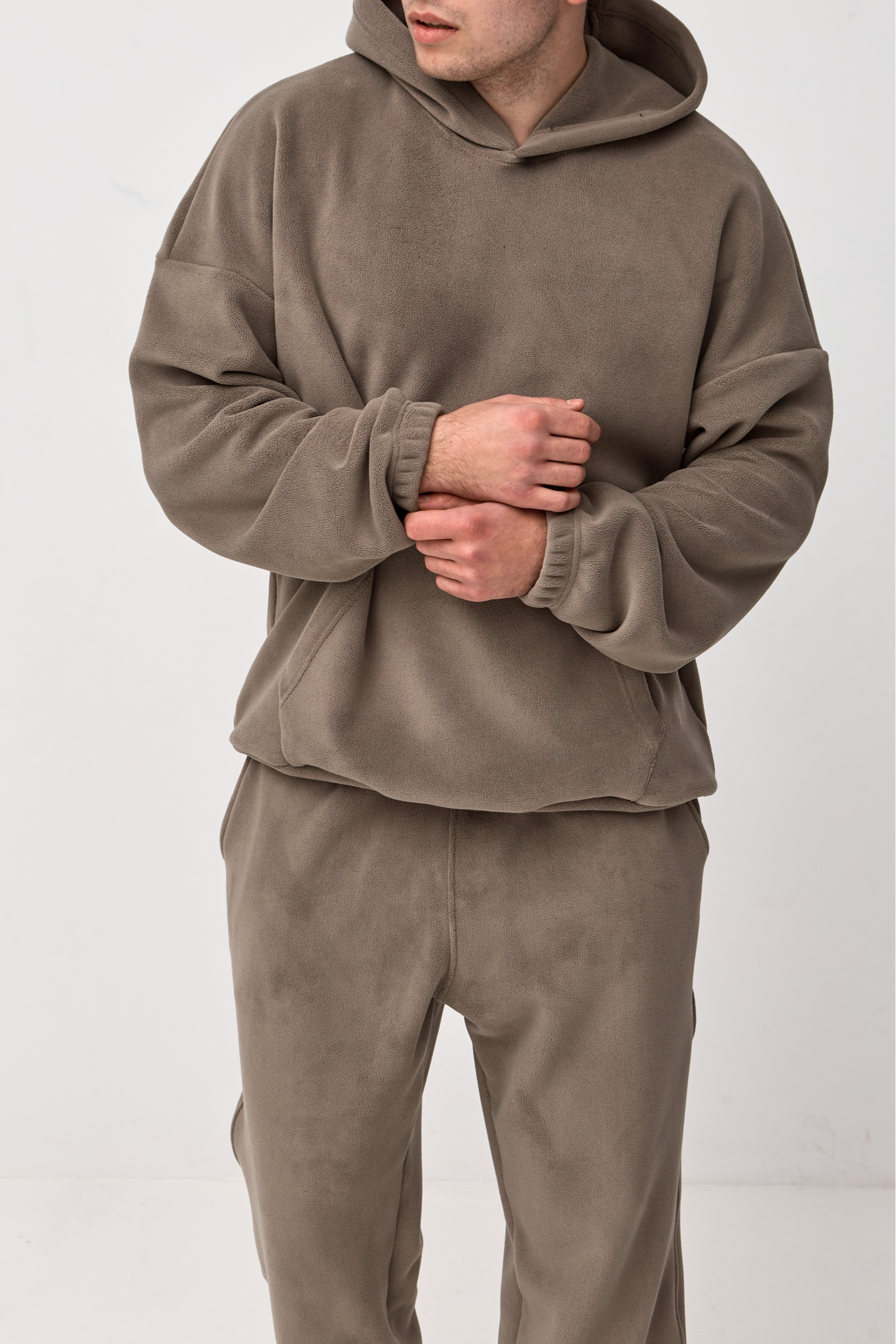 Флісовий oversize костюм з кишенями-кенгуру та євроманжетами 30591