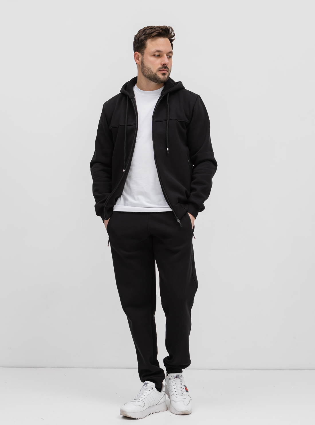 Спортивний костюм із кофтою на застібці та штанах на манжетах 30570