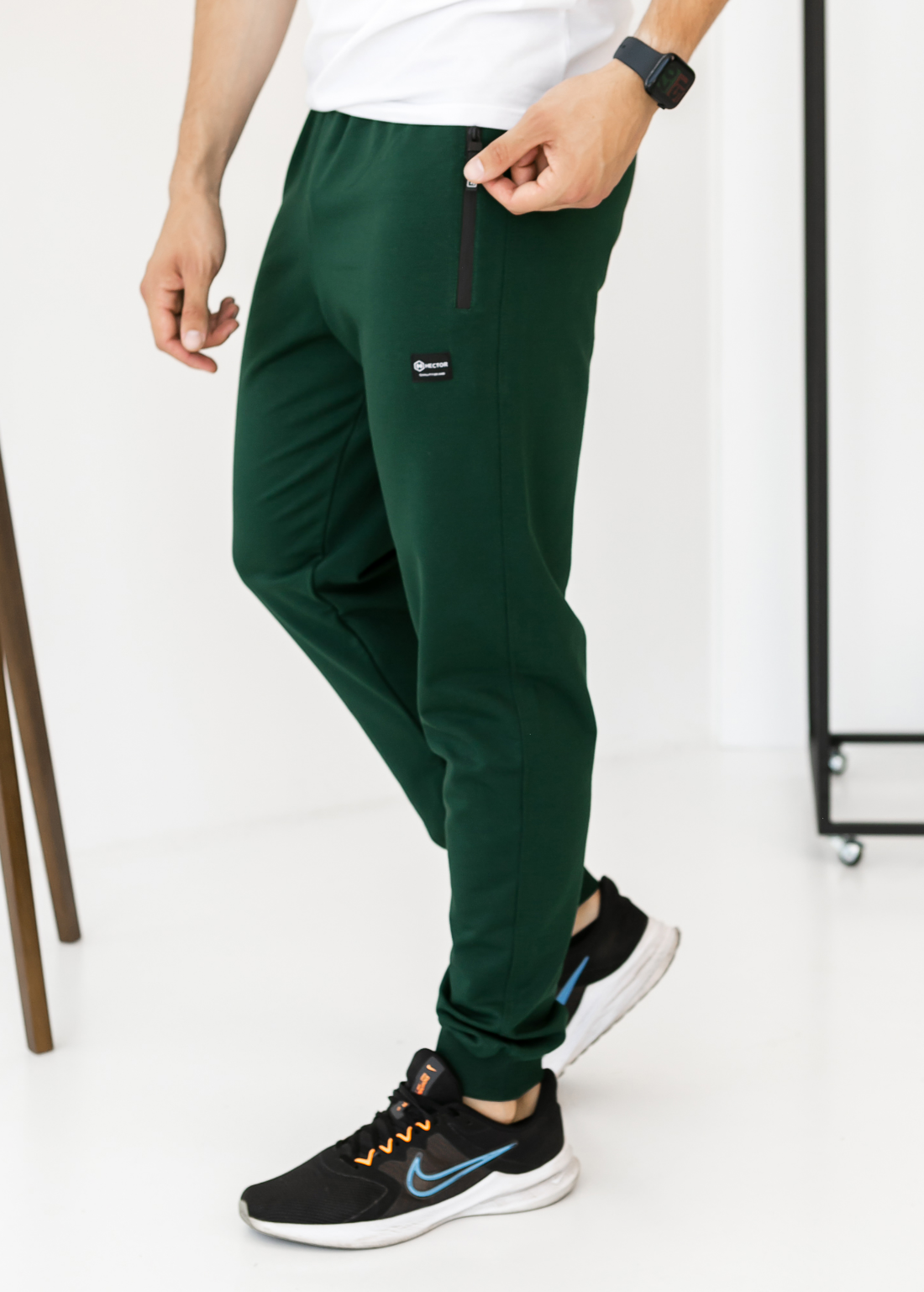 Чоловічі спортивні штани на манжетах hector 17465