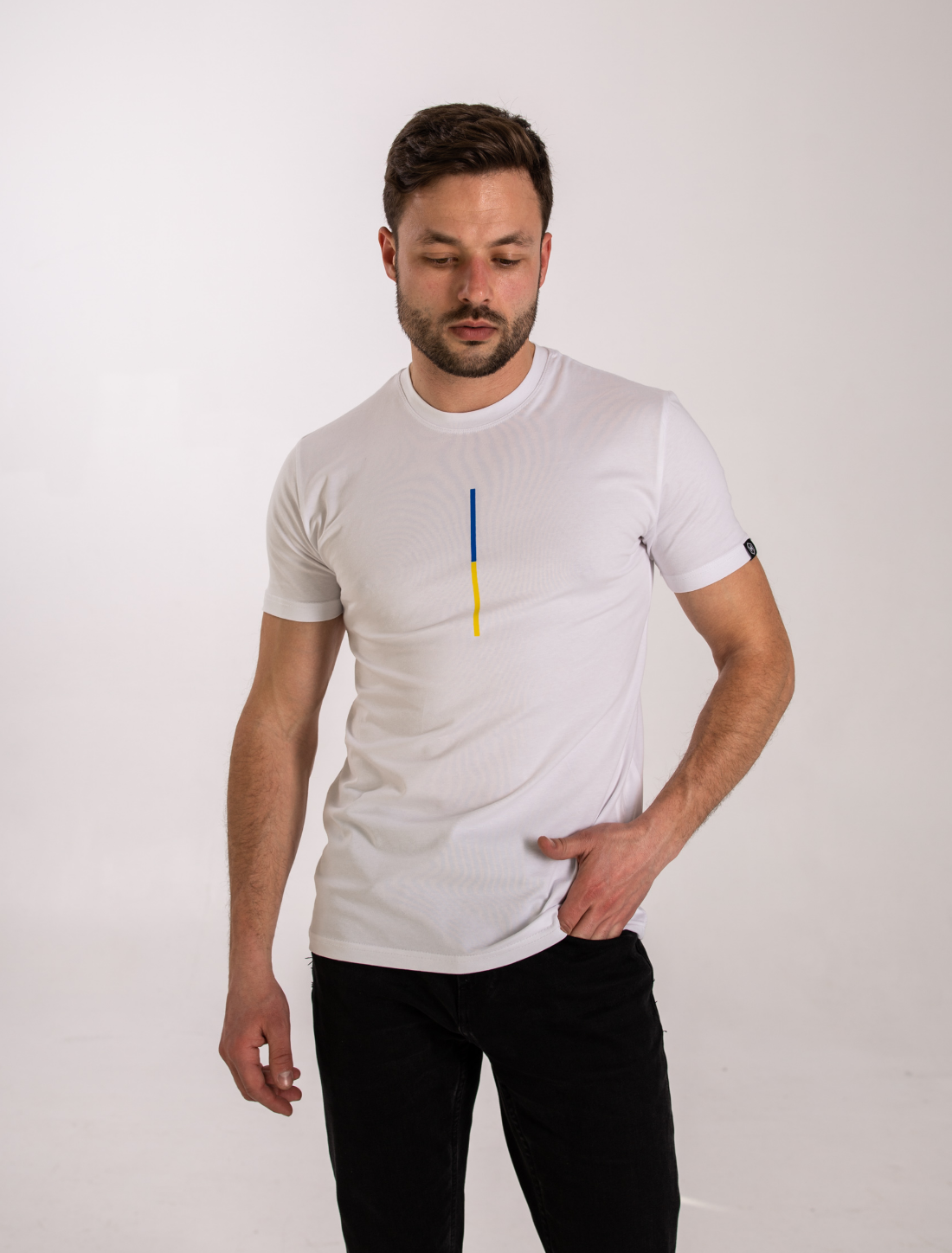 Мужская футболка с вертикальным принтом украина 40267