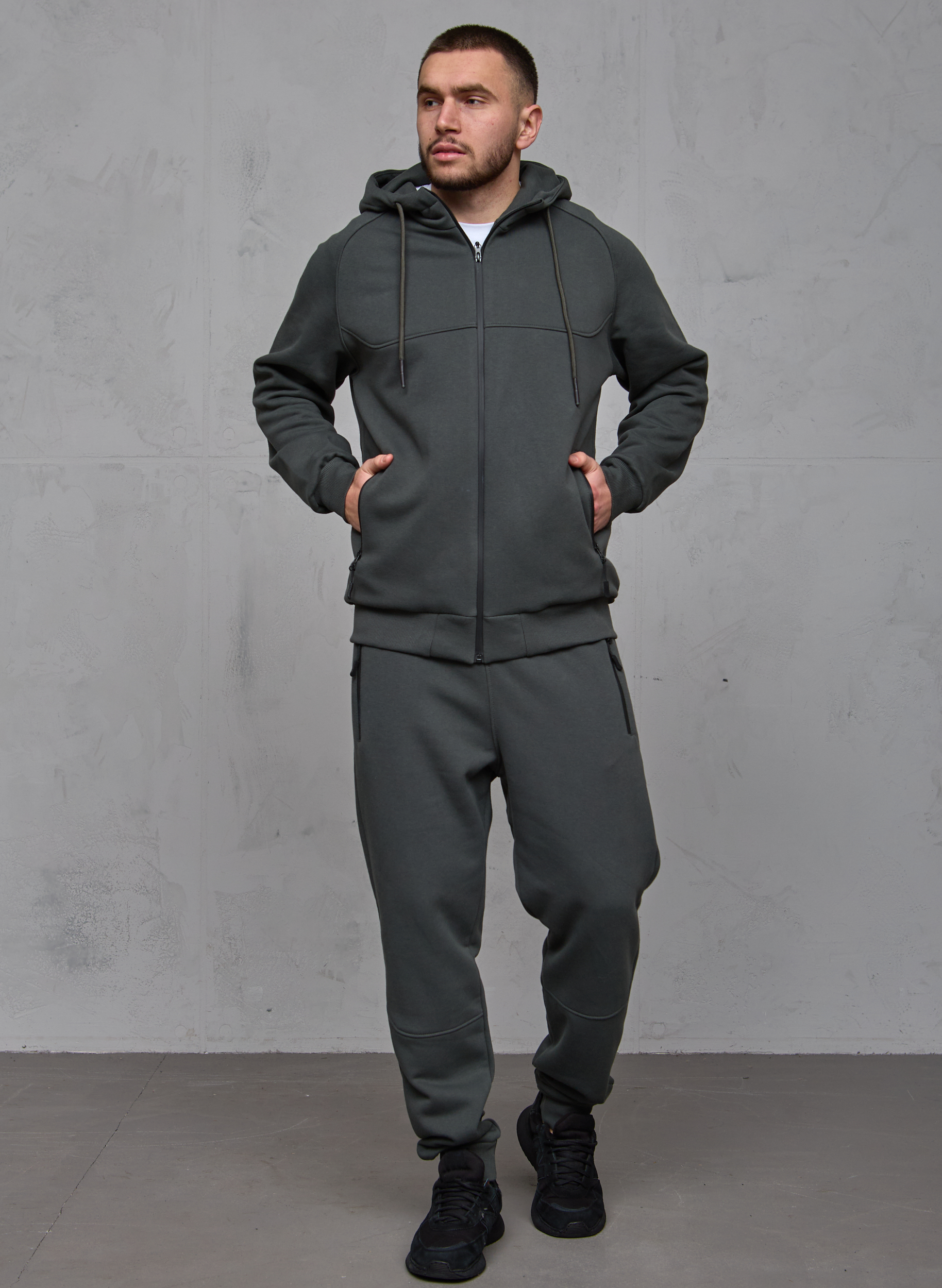 Теплий костюм великих розмірів із кофтою-реглан та високим коміром 30802