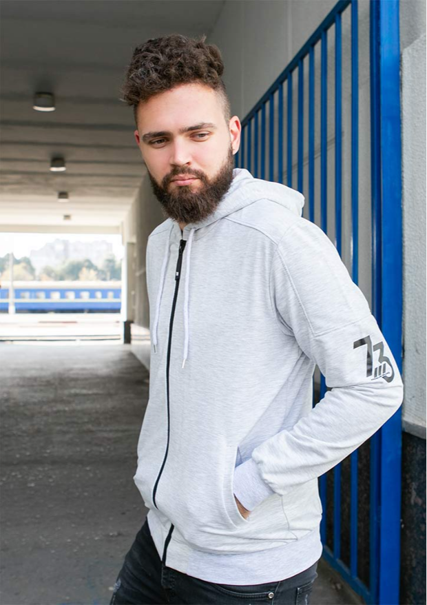 Кофта на блискавці з капюшоном та принтом 17313