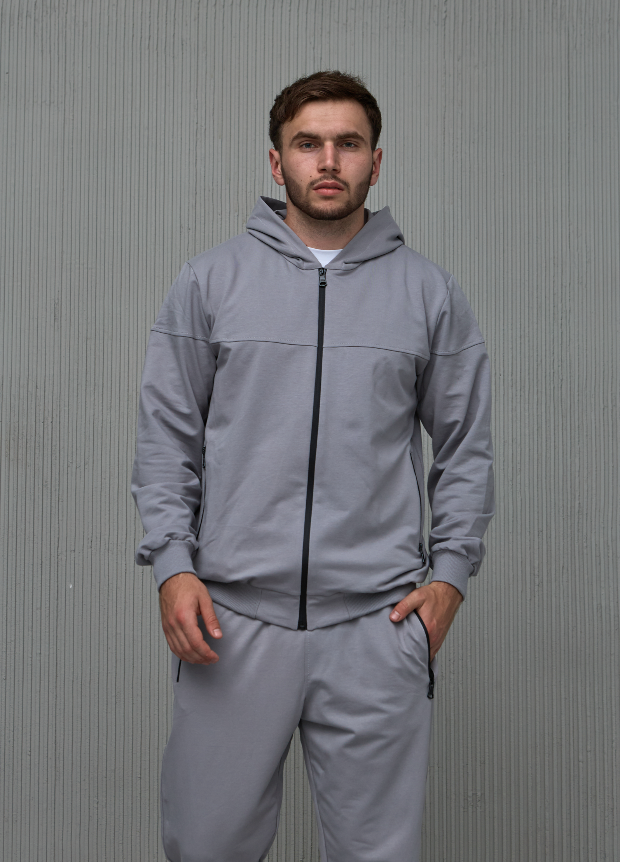 Мужской костюм больших размеров с кофтой на молнии Hector 18500