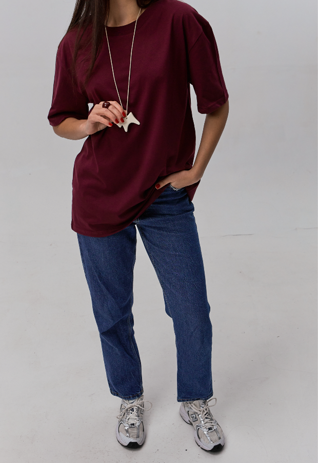 Жіноча футболка оверсайз з широкою горловиною 24570