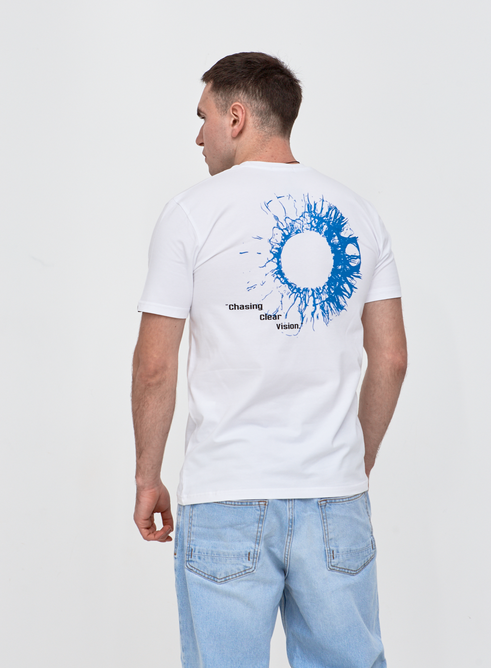 Стильна чоловіча футболка CHASING CLEAR VISION 42019